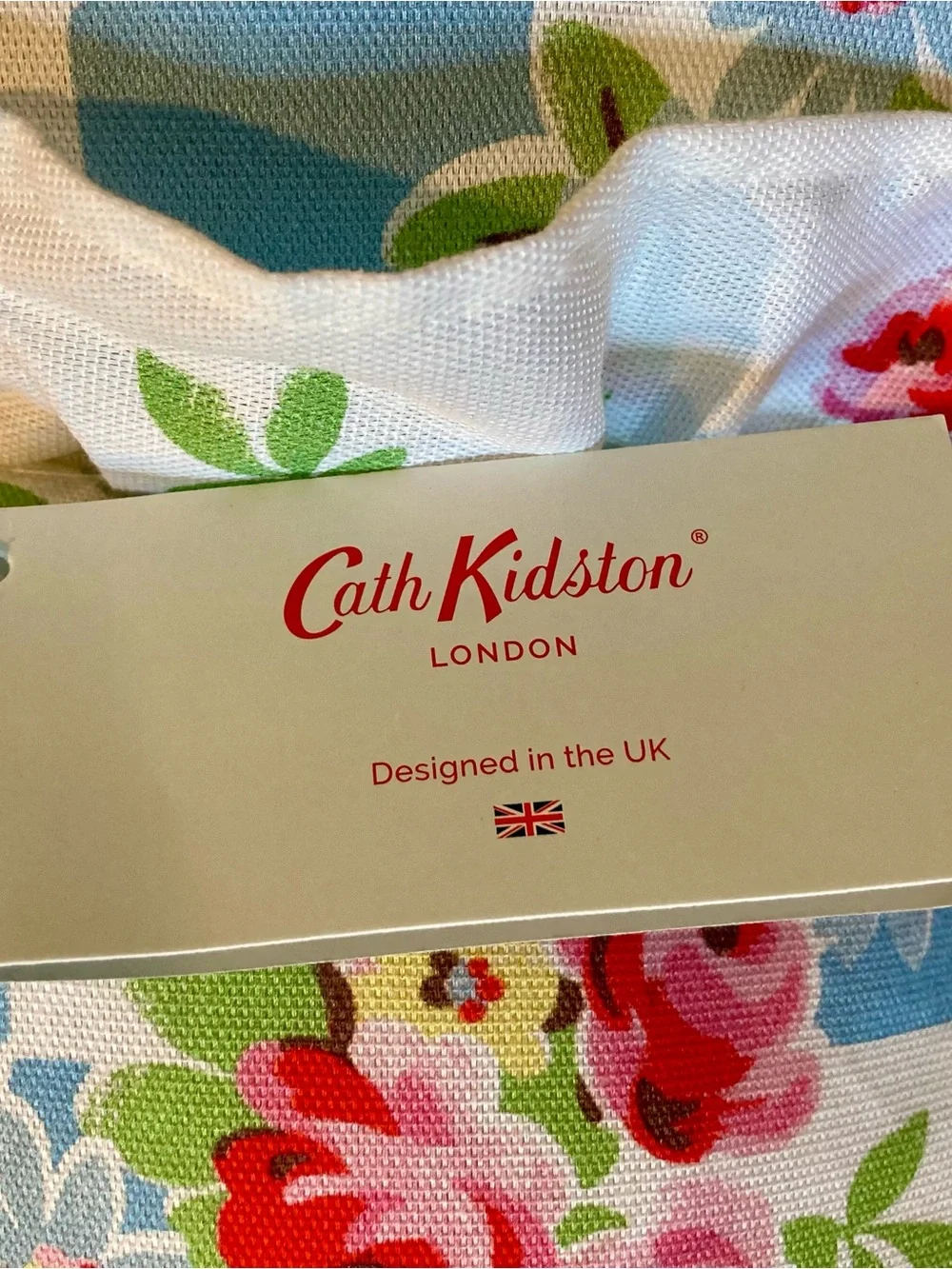 NWT Cath Kidston pair of heart shaped pillows in 100% cotton- reversible